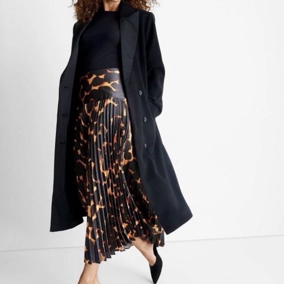 Future Collective Dresses & Skirts - Future Collective Fiery Abstract Print Statement Piece Skirt XXL